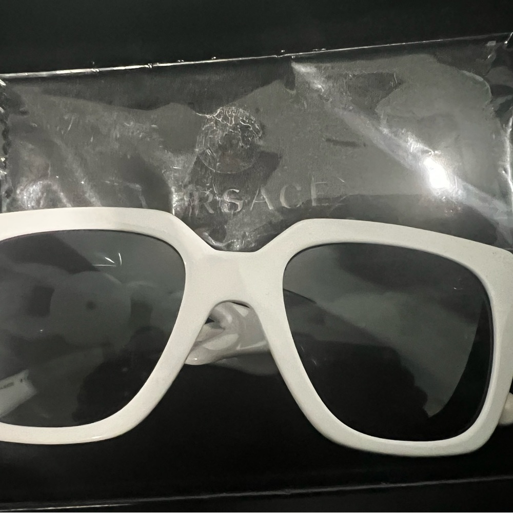 Authentic Versace Sunglasses Missing Small Medusa - image 8